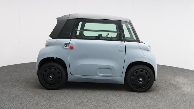 Green Used 2022 Citroën AMI Coupe | £3,999 - Image 1/4