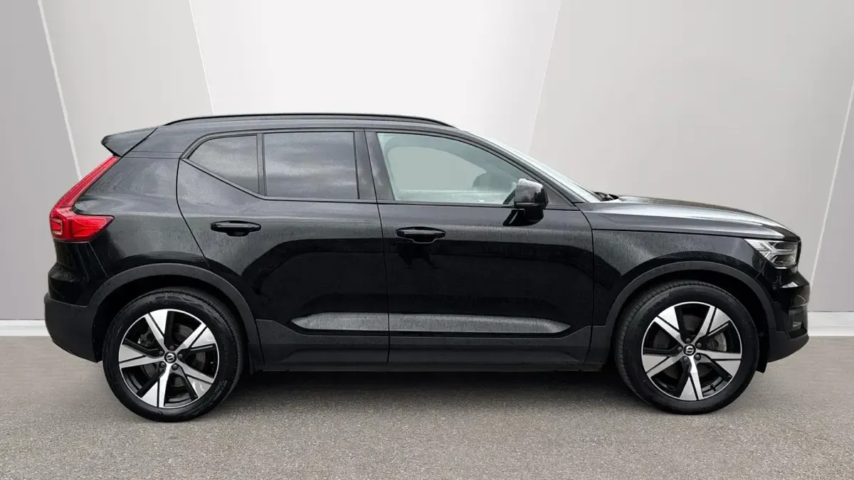 Used Volvo XC40 Plus 300 kW (408 HP) 2021 Black SUV