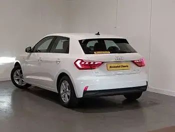 Usado Audi A1 Design 95 HP (69 kW) 2021 Branco SUV
