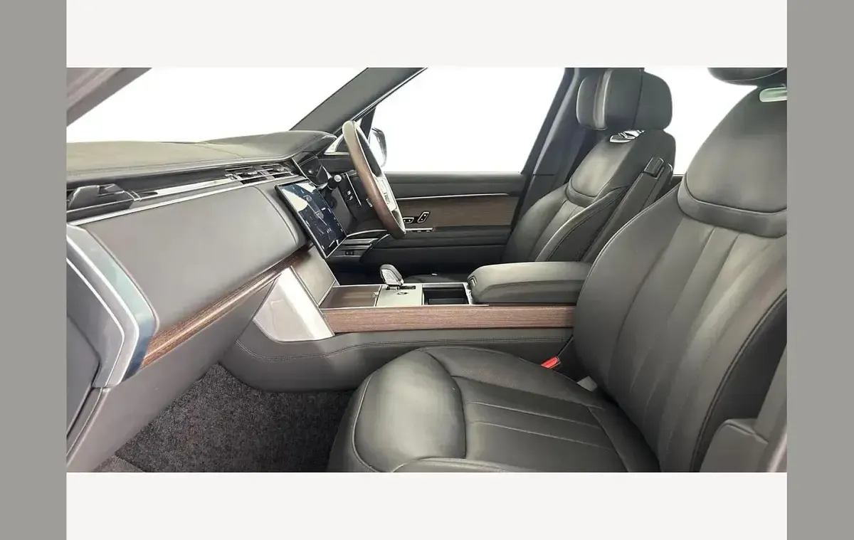 Used Land Rover Range Rover Autobiography 350 HP (257 kW) 2024 Black SUV