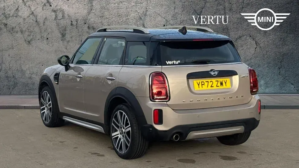 Usado Mini Cooper Countryman Exclusive 134 CV (98 kW) 2022 Gris SUV