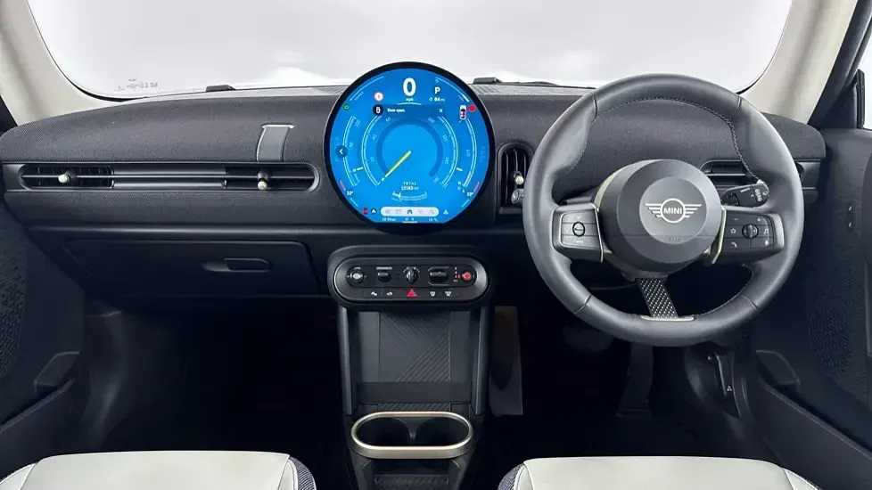Usado Mini Cooper Hatch 154 HP (113 kW) 2024 Branco Citadino