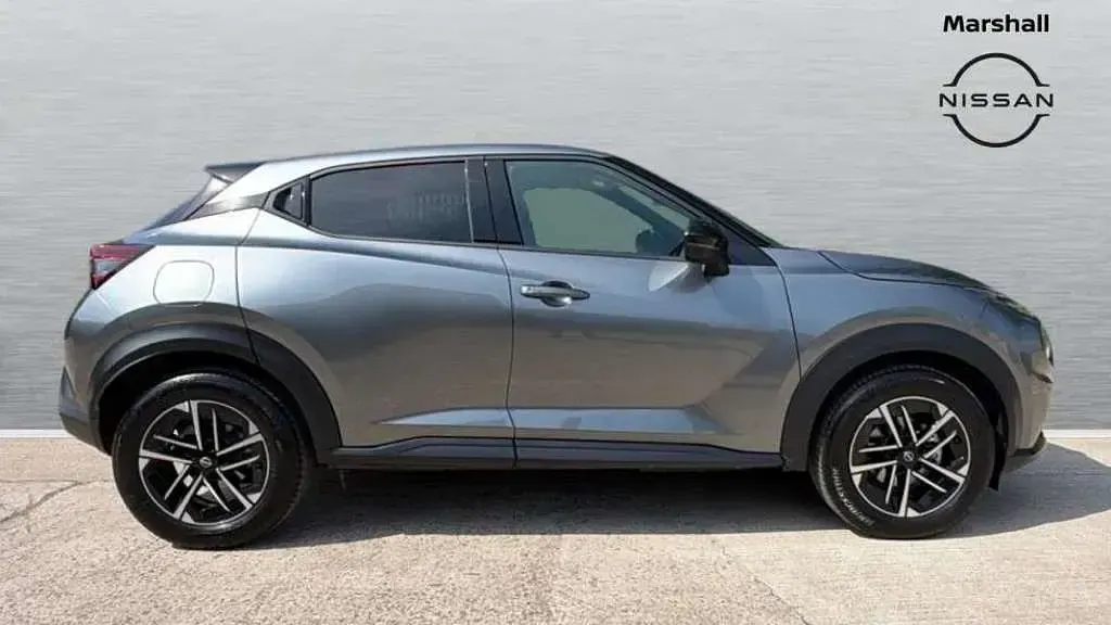 Used Nissan Juke N-Connecta 114 HP (83 kW) 2024 Grey SUV