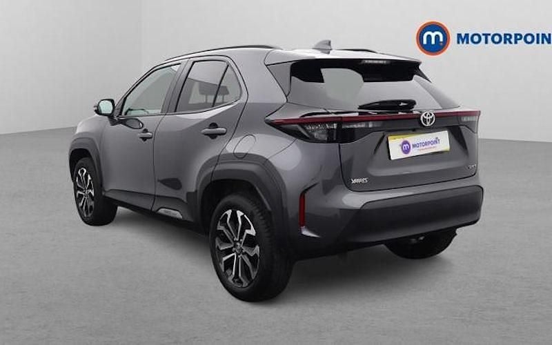 Used Toyota Yaris Hybrid Design 116 HP (85 kW) 2026 Estate