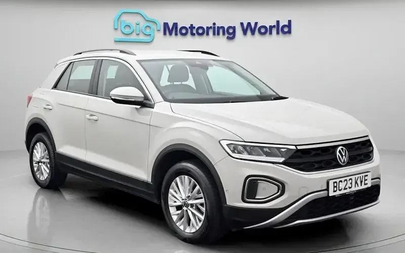 Used VW T-Roc Life 150 HP (110 kW) 2025 SUV