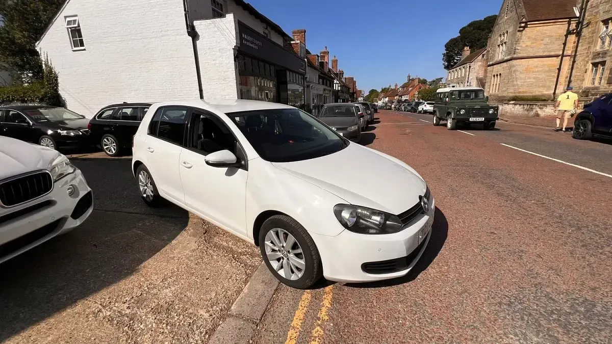 Used VW Golf VI Match 2011 White Hatchback