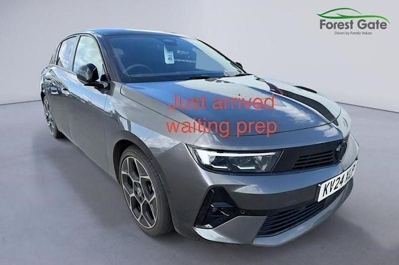 Used Vauxhall Astra Ultimate 130 HP (95 kW) 2024 Grey Hatchback