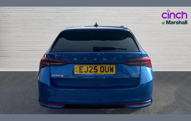 Used Skoda Octavia SE L 147 HP (108 kW) 2025 Blue Estate