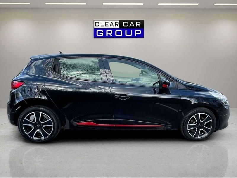 Used Renault Clio IV Dynamique 75 HP (55 kW) 2015 Black Hatchback