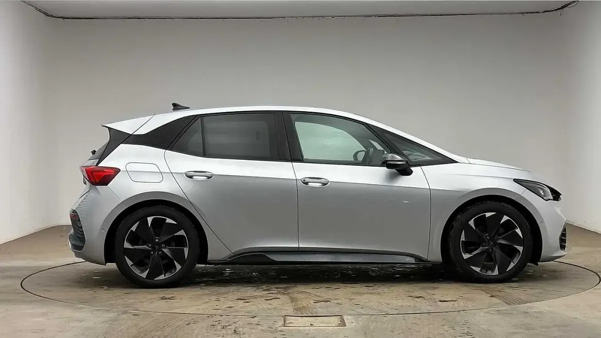 Used Cupra Born 150 kW (204 HP) 2022 Silver Hatchback
