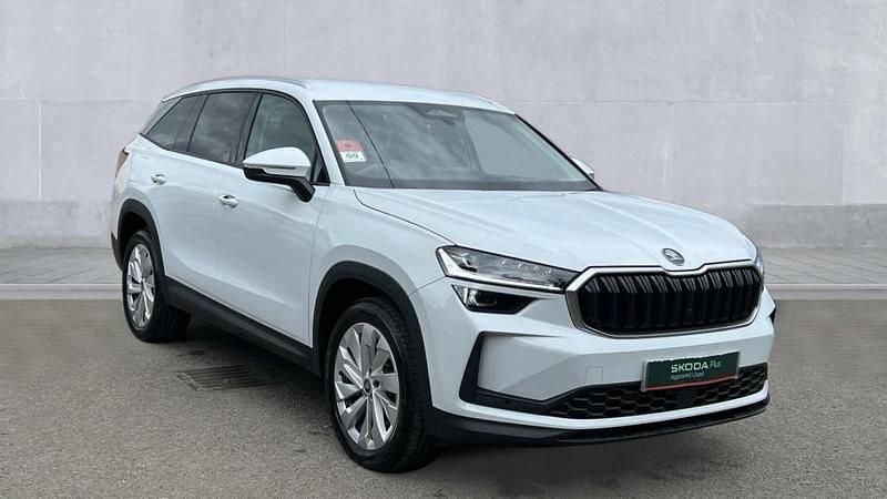 White Used 2025 Skoda Kodiaq SE L SUV | £37,380 (Expensive) - Image 1/4