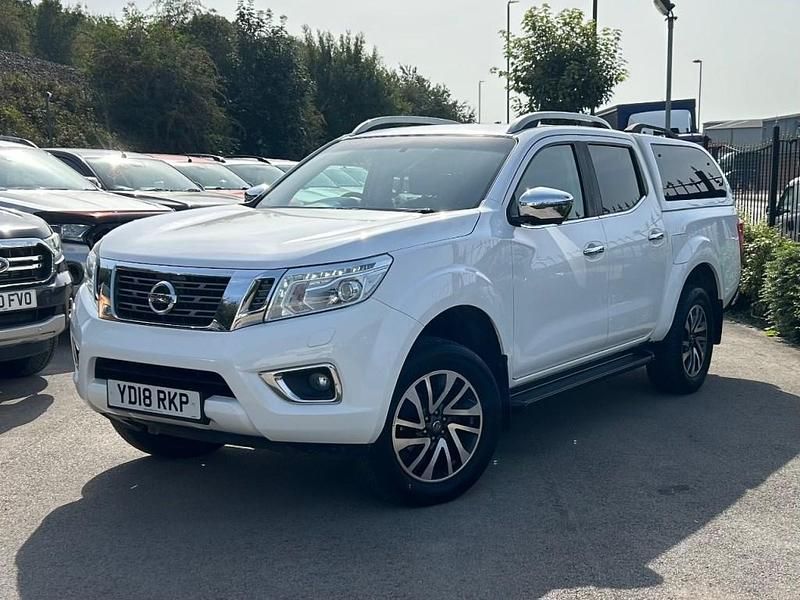 White Used 2018 Nissan Navara Tekna Pickup | £13,990 (Fair price) - Image 1/4