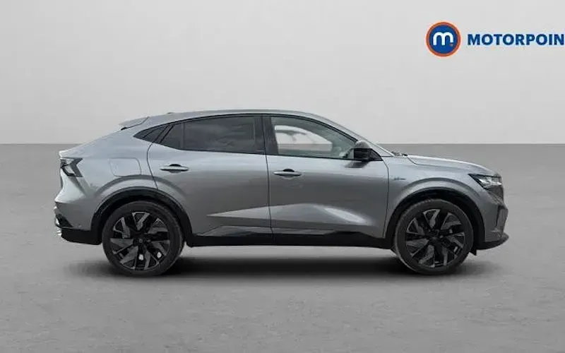 Usado Renault Rafale Iconic Esprit Alpine 300 CV (220 kW) 2025 Gris SUV