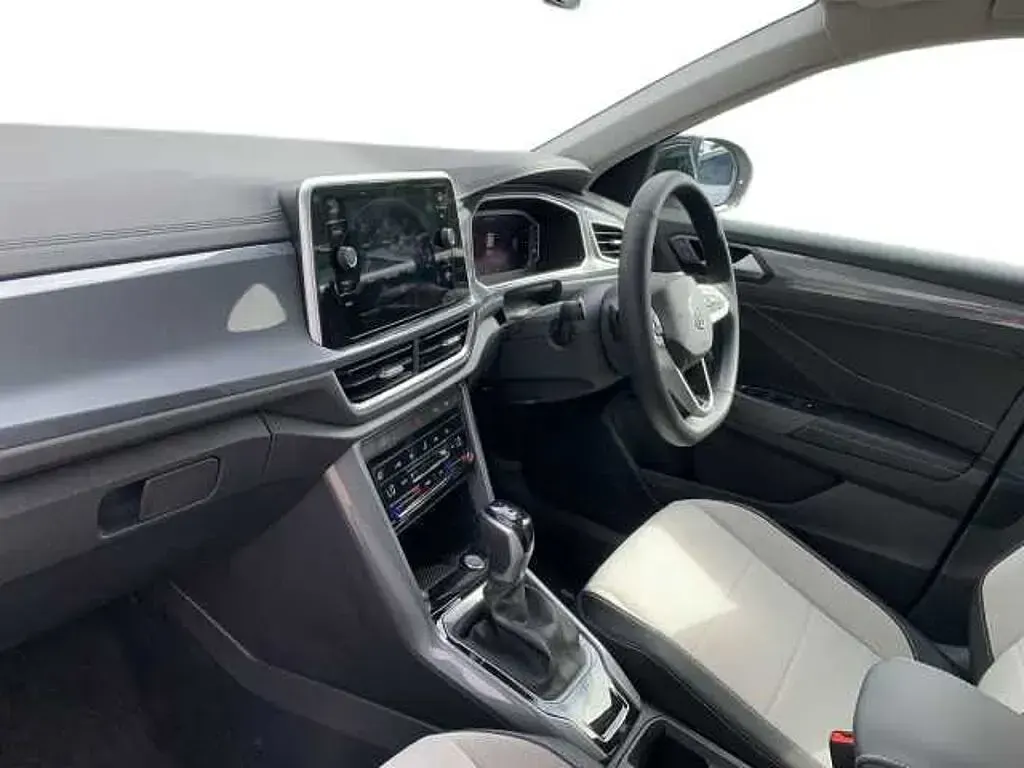 New VW T-Roc Style 150 HP (110 kW) 2026 White SUV