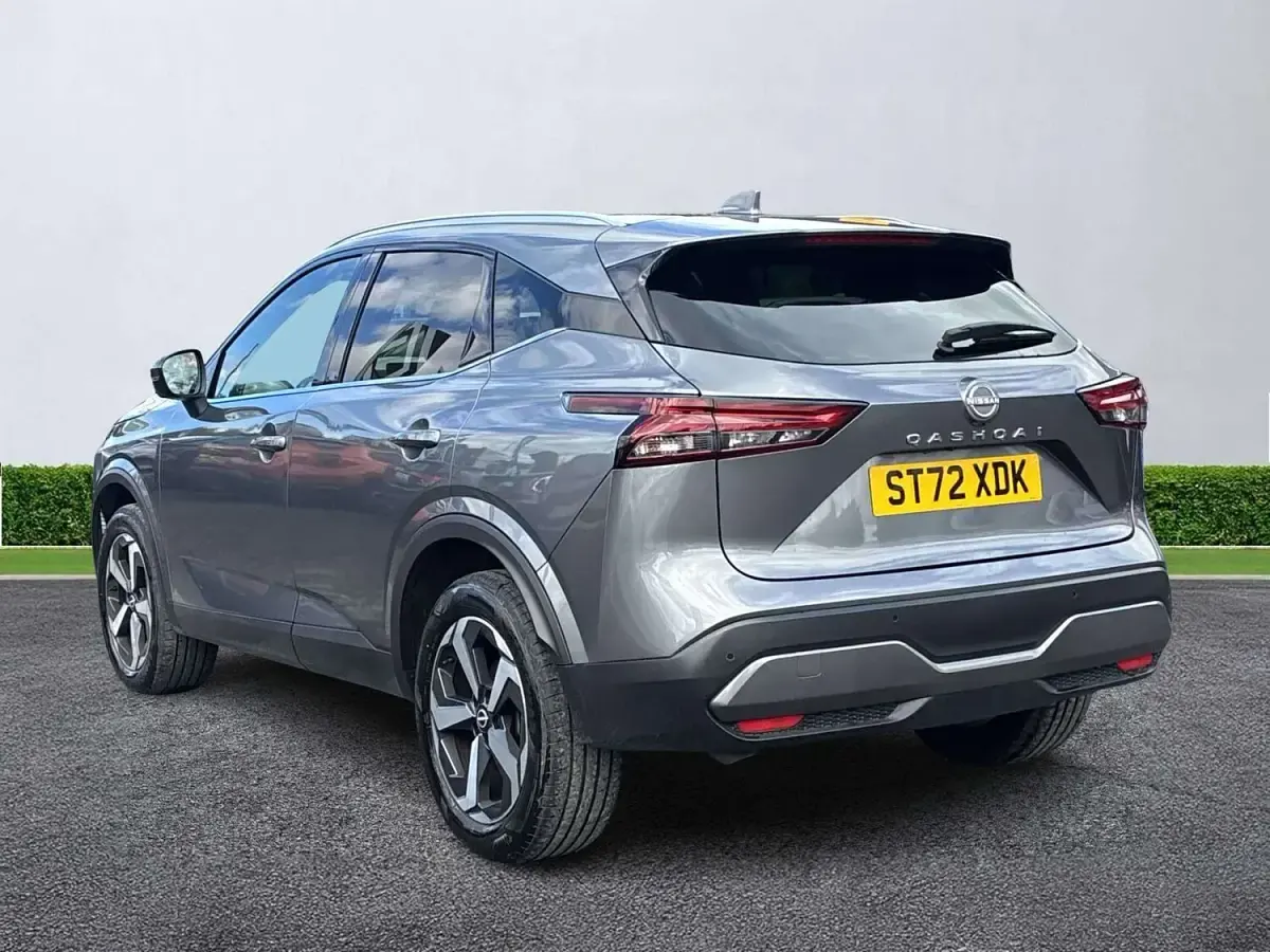 Used Nissan Qashqai N-Connecta 158 HP (116 kW) 2023 Grey SUV