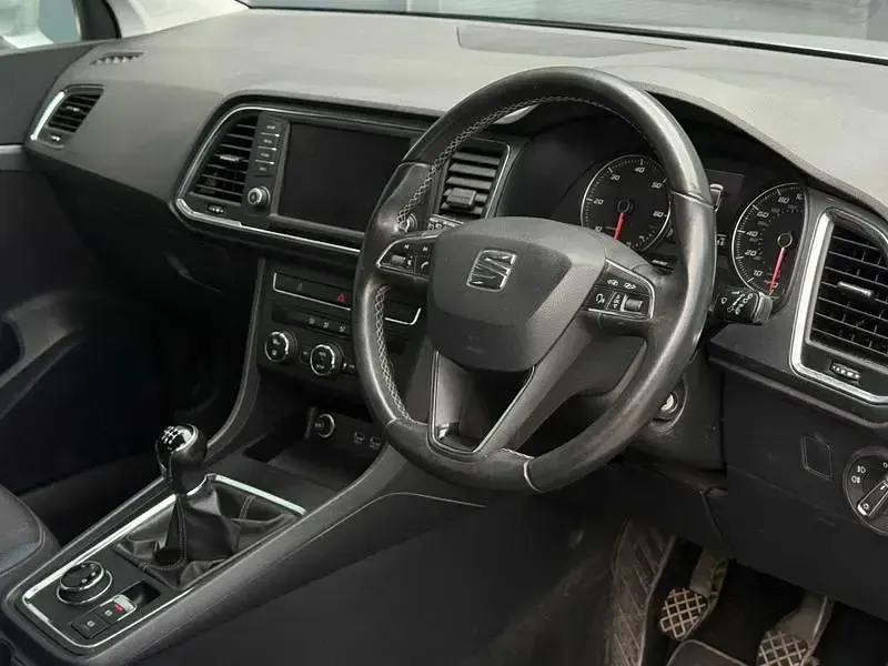 Używany Seat Ateca Ecomotive 115 KM (84 kW) 2017 Srebrny SUV
