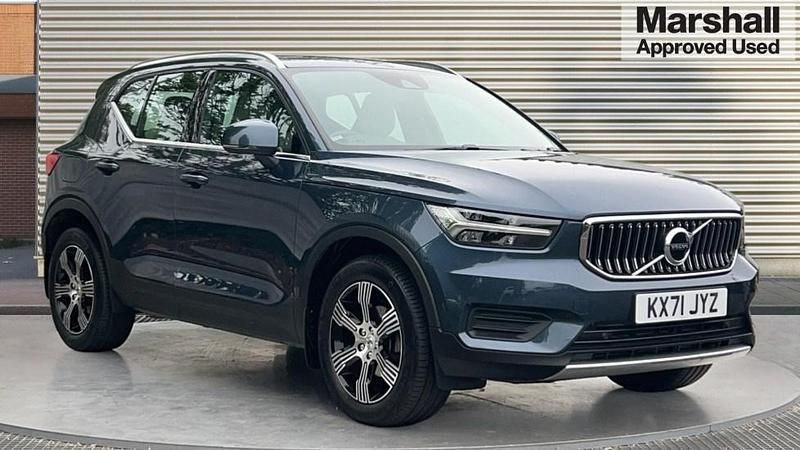 Blue Used 2021 Volvo XC40 Inscription SUV | £24,200 (Fair price) - Image 1/4