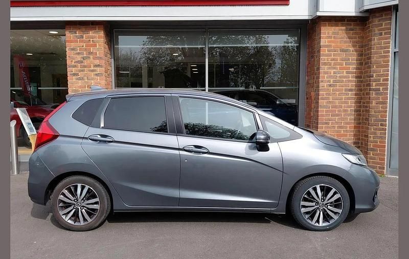 Used Honda Jazz EX 102 HP (75 kW) 2019 Shining grey Hatchback