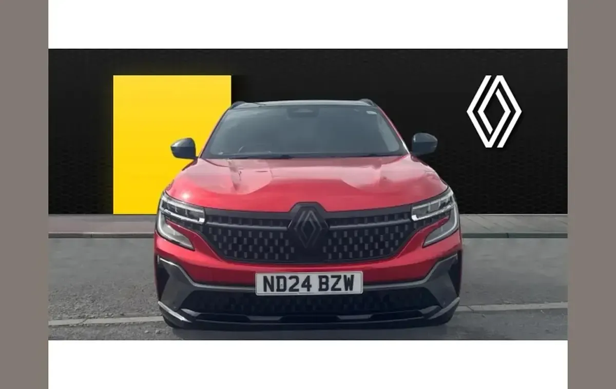 Used Renault Austral Iconic Esprit Alpine 196 HP (144 kW) 2024 Red SUV