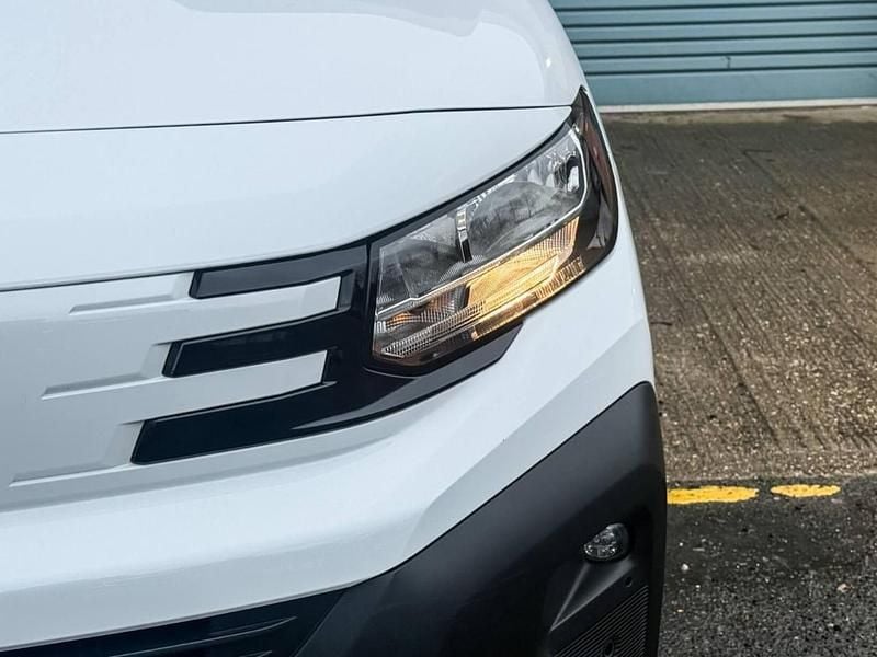 Used Peugeot E-Partner 98 kW (134 HP) 2024 White MPV