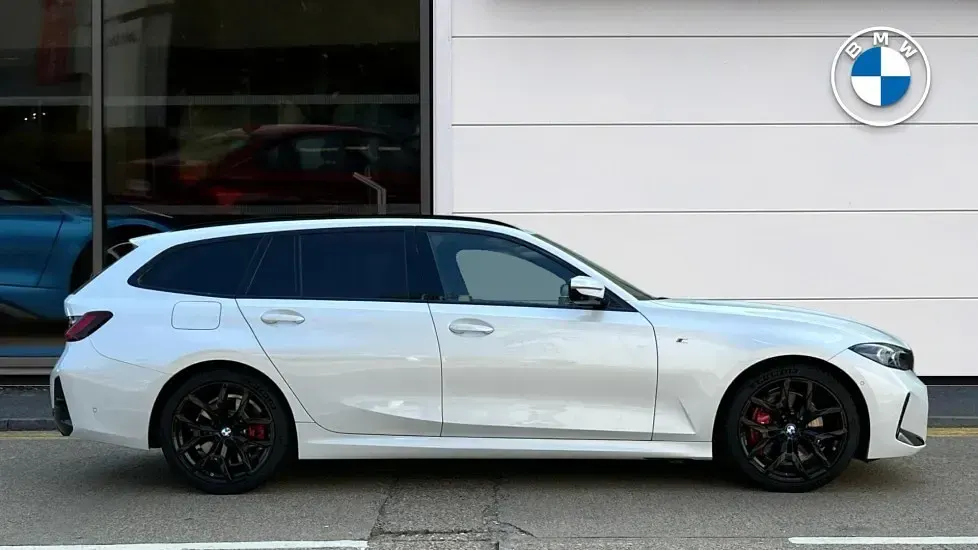 Used BMW 320 M Sport 181 HP (133 kW) 2025 White Estate