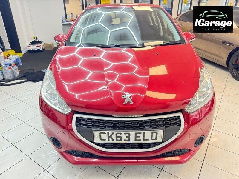Red Used 2013 Peugeot 208 Access Hatchback | £2,200 (Fair price) - Image 1/4