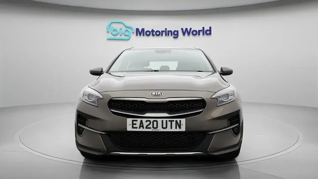 Used Kia XCeed 118 HP (86 kW) 2020 Brown SUV