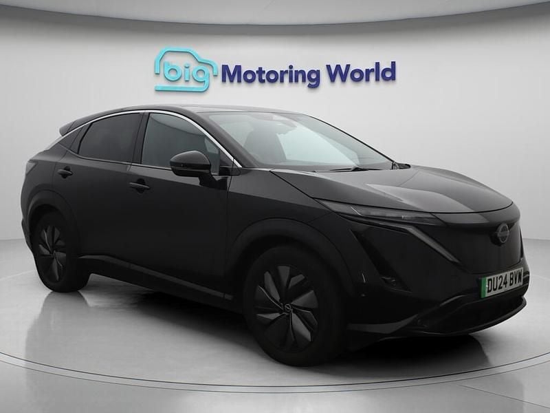 Black Used 2024 Nissan Ariya Evolve SUV | £27,000 (Fair price) - Image 1/4
