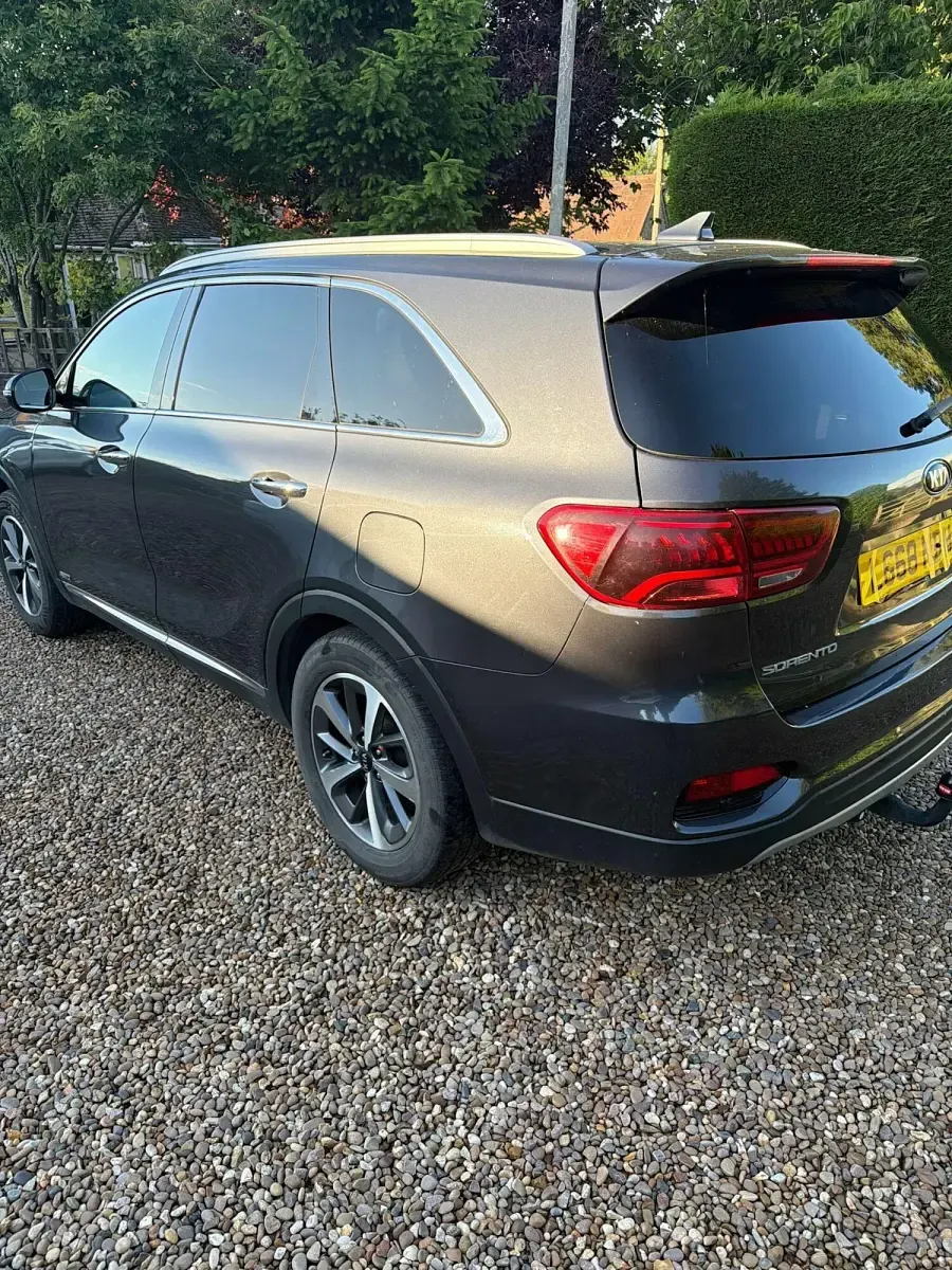Used Kia Sorento 200 HP (147 kW) 2018 Grey SUV