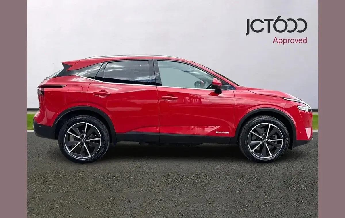 Used Nissan Qashqai Tekna 190 HP (139 kW) 2023 Red SUV