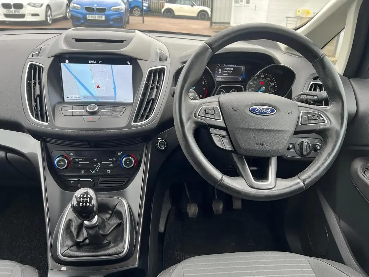 Used Ford C-MAX Titanium 2017 Black MPV
