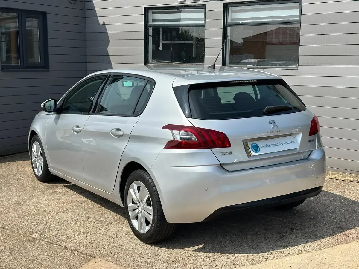 Used Peugeot 308 Active 2015 Silver Hatchback