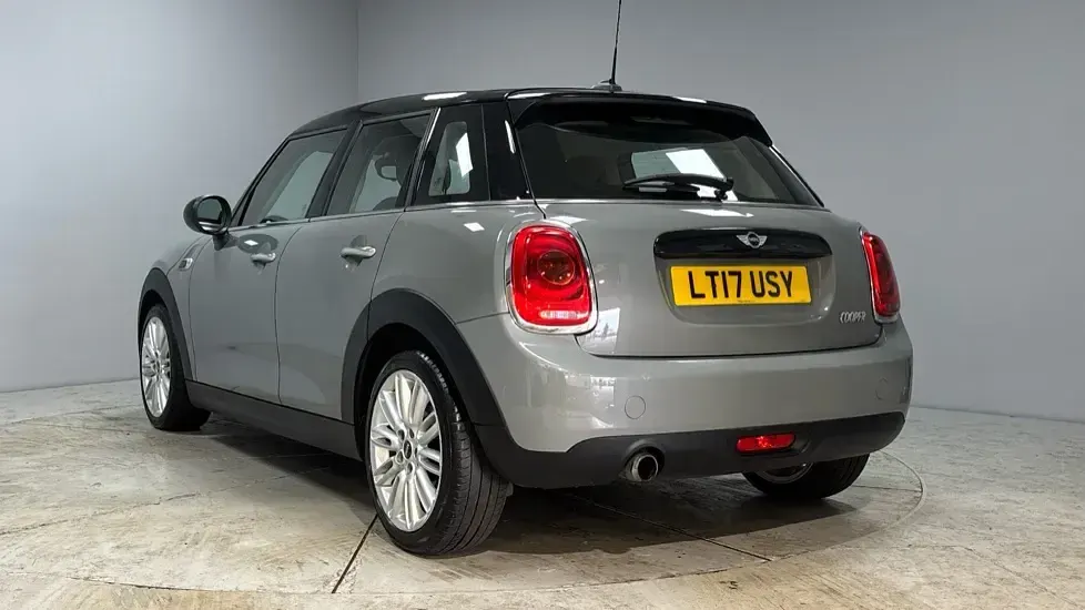 Used Mini Cooper Hatch 134 HP (98 kW) 2017 Grey Hatchback