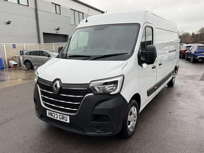 Used Renault Master 135 HP (99 kW) 2023 White  MPV