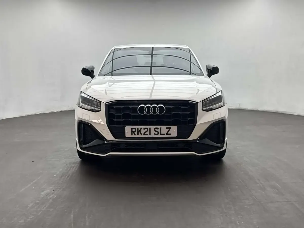 Used Audi Q2 Black Edition 110 HP (80 kW) 2021 White SUV