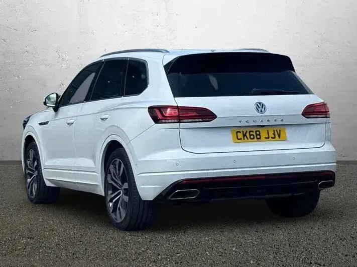 Used VW Touareg R-line 286 HP (210 kW) 2018 White SUV