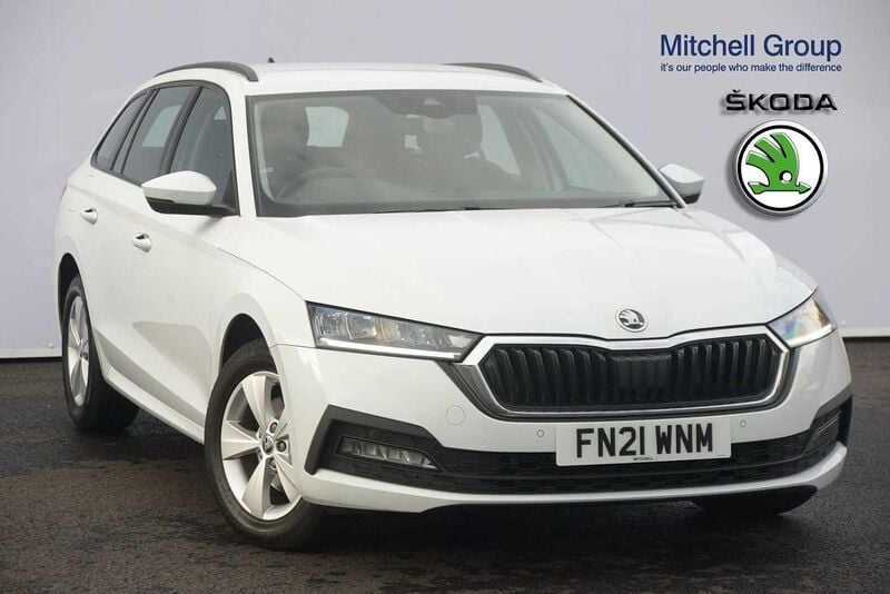 Used Skoda Octavia SE 150 HP (110 kW) 2021 White Estate