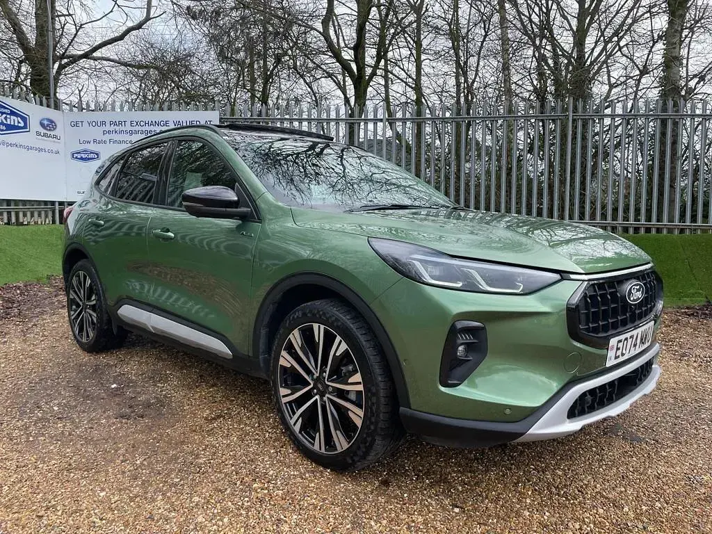 Used Ford Kuga Active 243 HP (178 kW) 2024 Green SUV