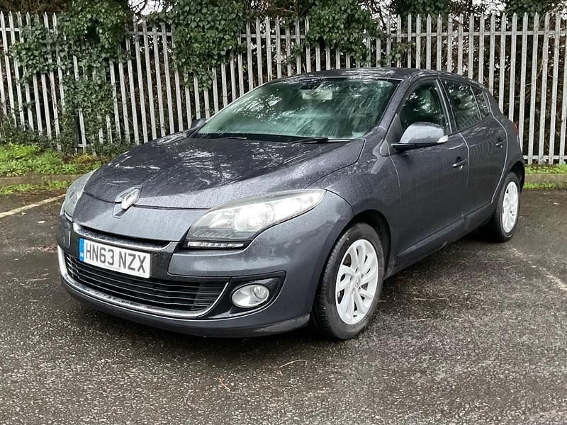 Grey Used 2013 Renault Mégane III Dynamique Hatchback | £2,795 (Fair price) - Image 1/4