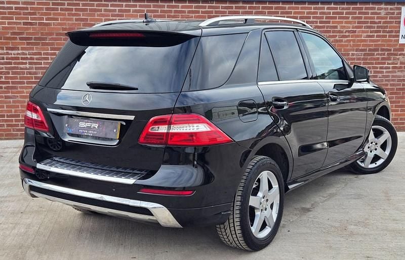 Used Mercedes ML350 258 HP (189 kW) 2012 Black SUV
