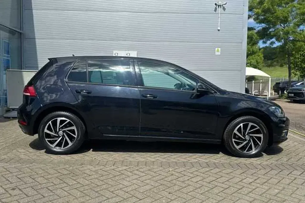 Used VW Golf VII Match 150 HP (110 kW) 2019 Black Hatchback