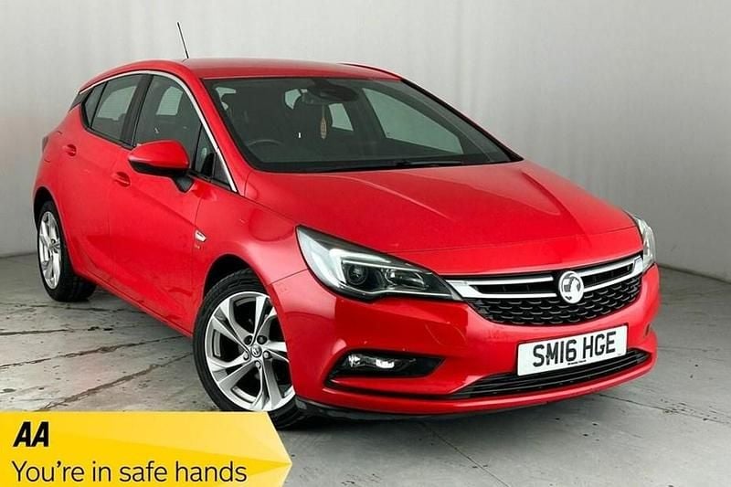 Used Vauxhall Astra SRi 150 HP (110 kW) 2016 Red Hatchback