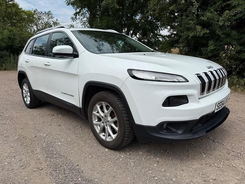 White Used 2015 Jeep Cherokee Longitude SUV | £5,495 (Fair price) - Image 1/4