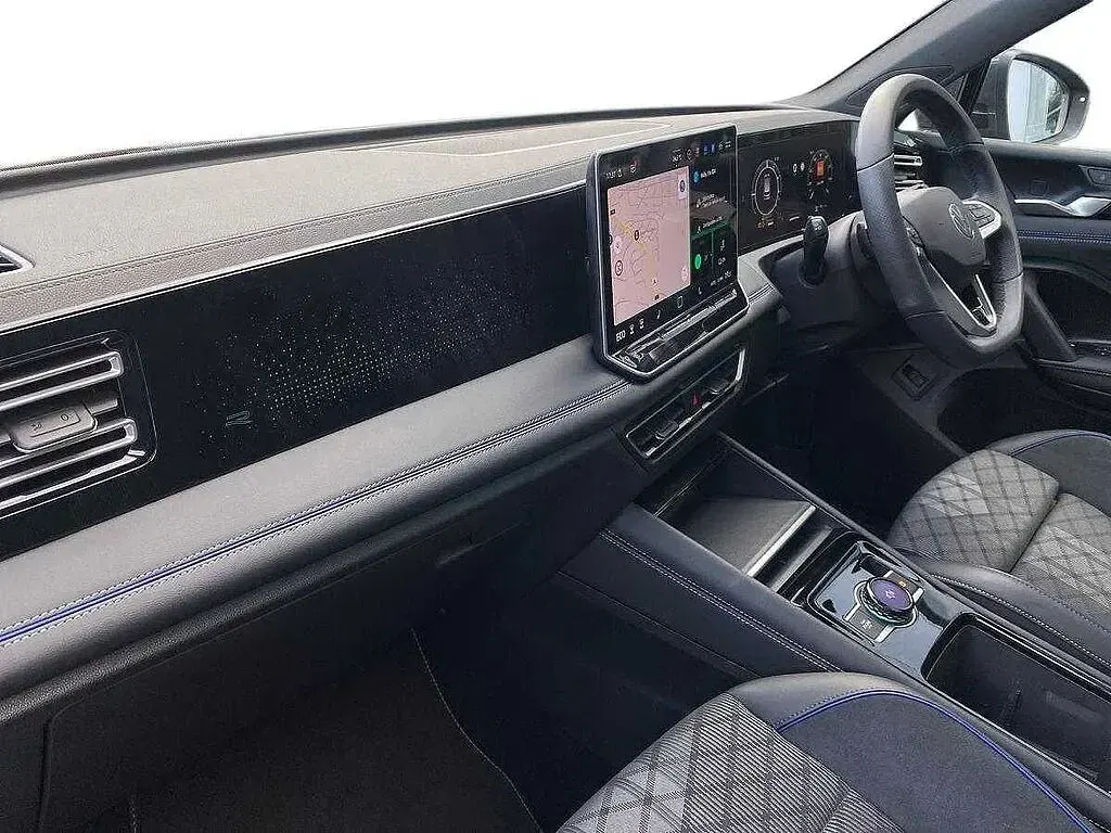 Used VW Tiguan R-line 272 HP (200 kW) 2025 Grey SUV