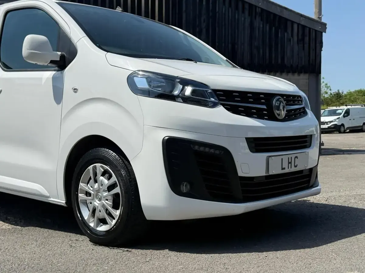 Used Vauxhall Vivaro Sportive 2021 White MPV