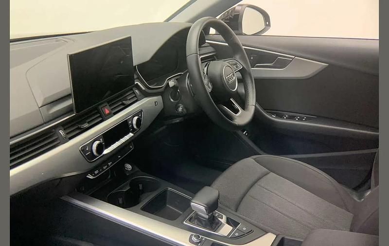 Used Audi A4 Comfort 147 HP (108 kW) 2022 Black Estate