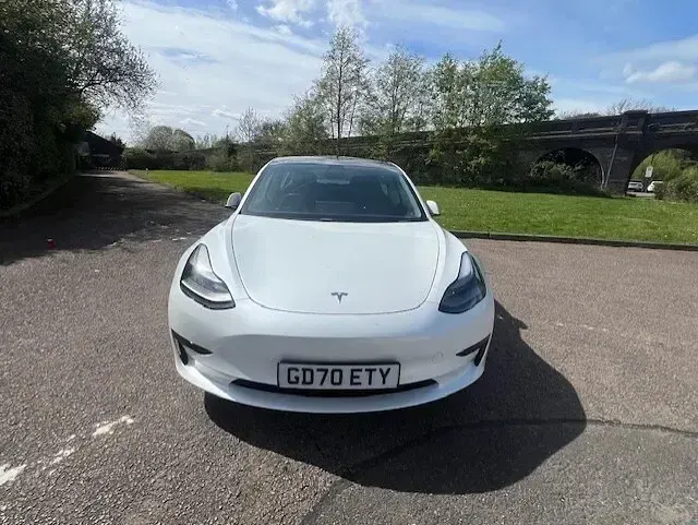 Used Tesla Model 3 Standard Range 239 kW (325 HP) 2020 White Sedan