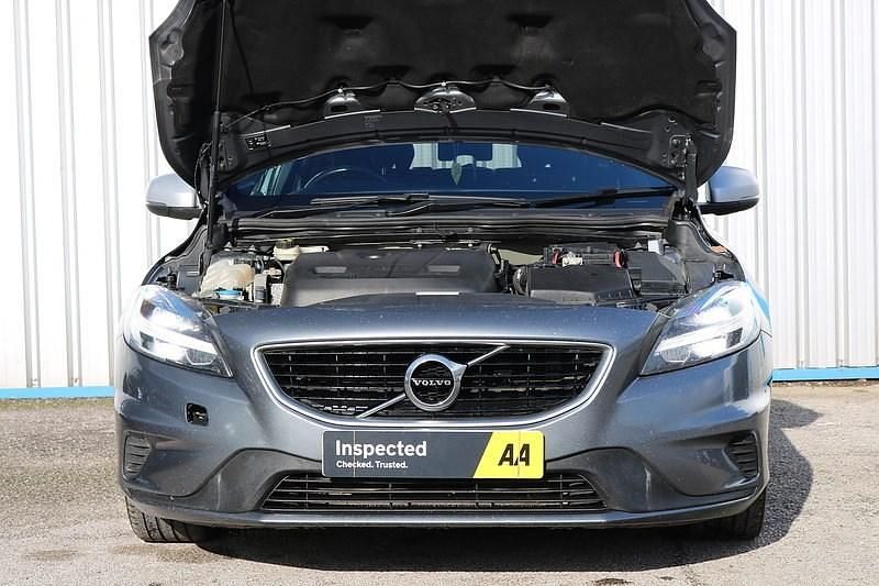 Used Volvo V40 R-Design 245 HP (180 kW) 2017 Grey Hatchback