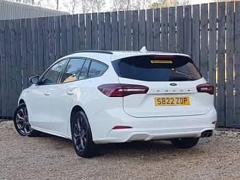 Used Ford Focus ST-Line 125 HP (91 kW) 2022 White Estate