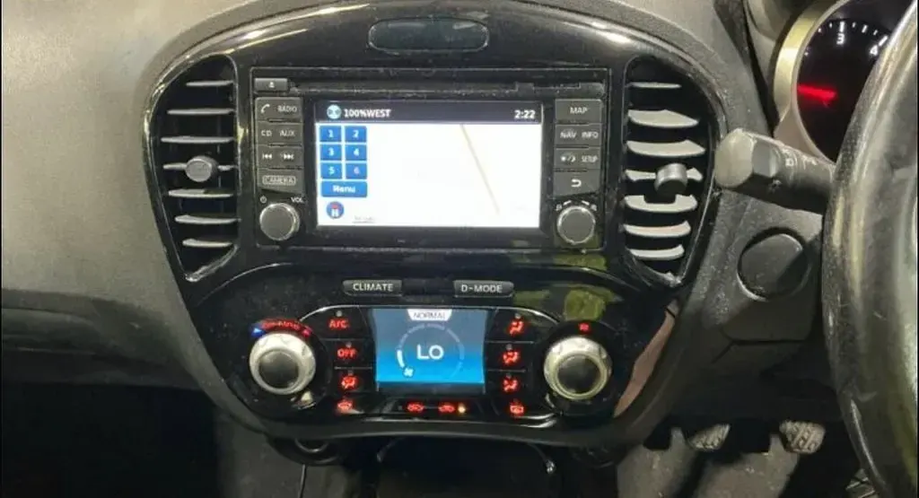 Used Nissan Juke Acenta Premium 2014 Blue SUV